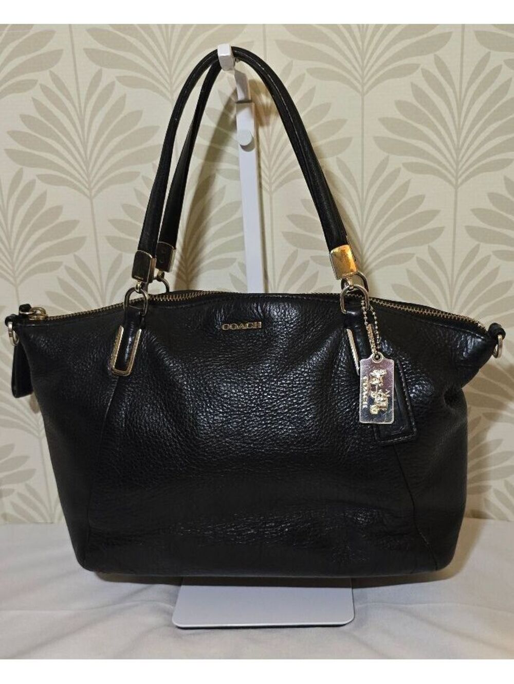 Coach Madison Small Kelsey 28095 Black Pebbled Leather Satchel